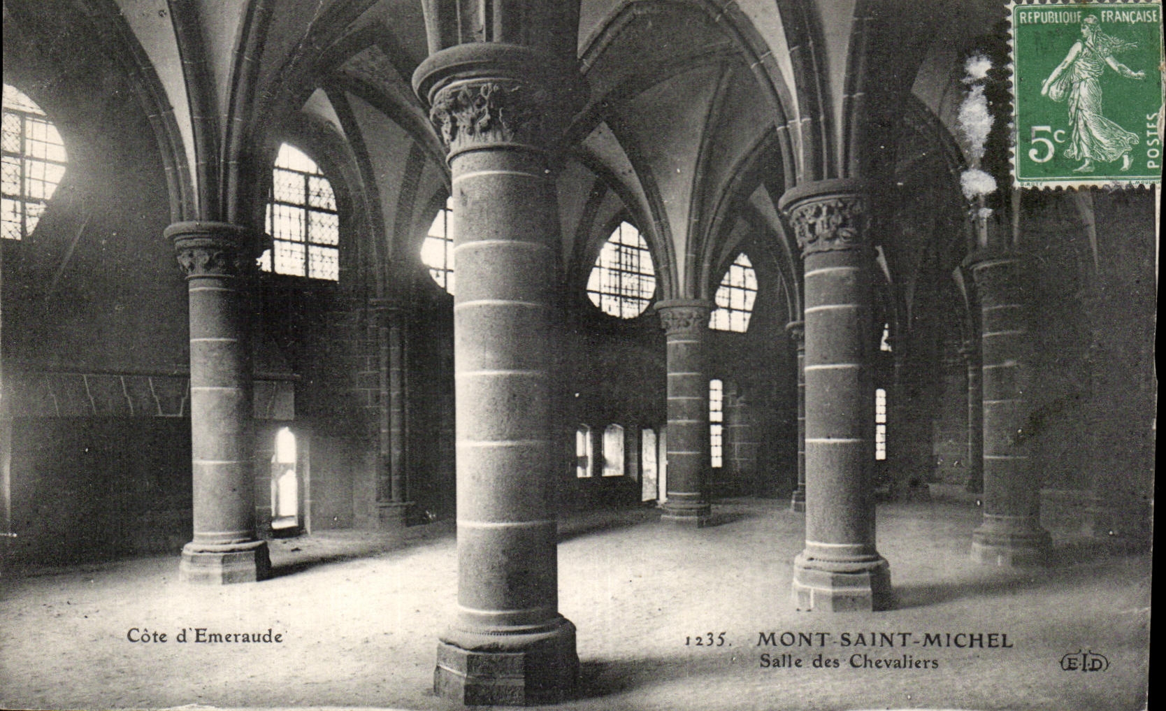 CPA Mont Saint Michel the Room of the knights