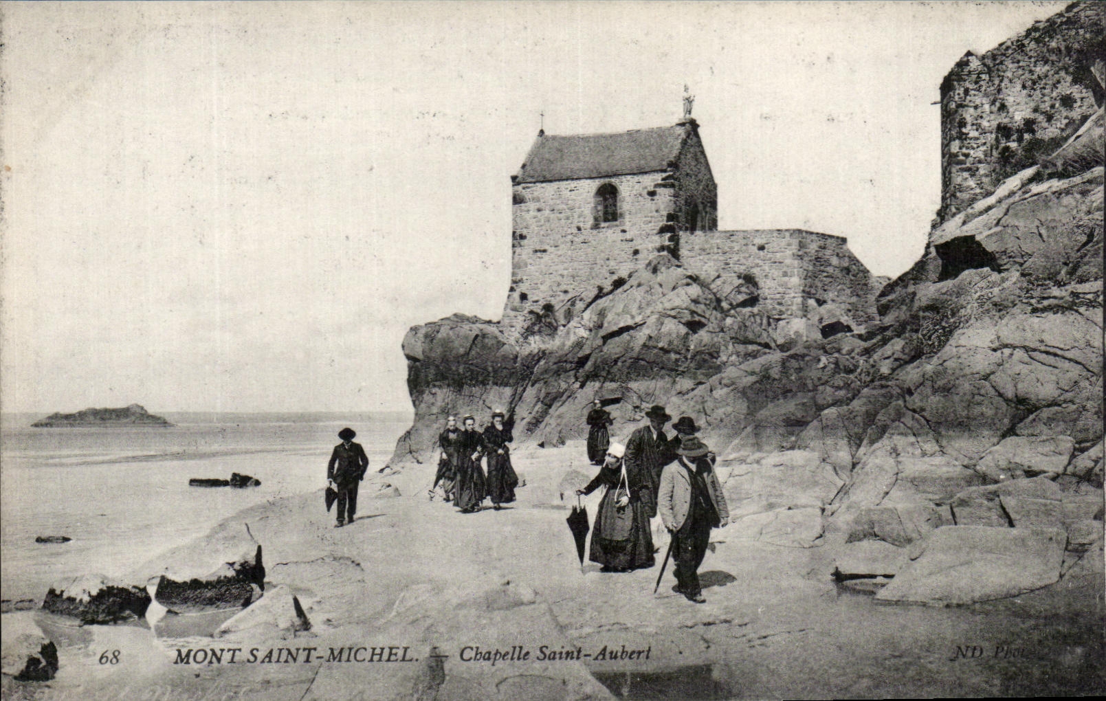 CPA the Mount St Michel Vault Saint Aubert