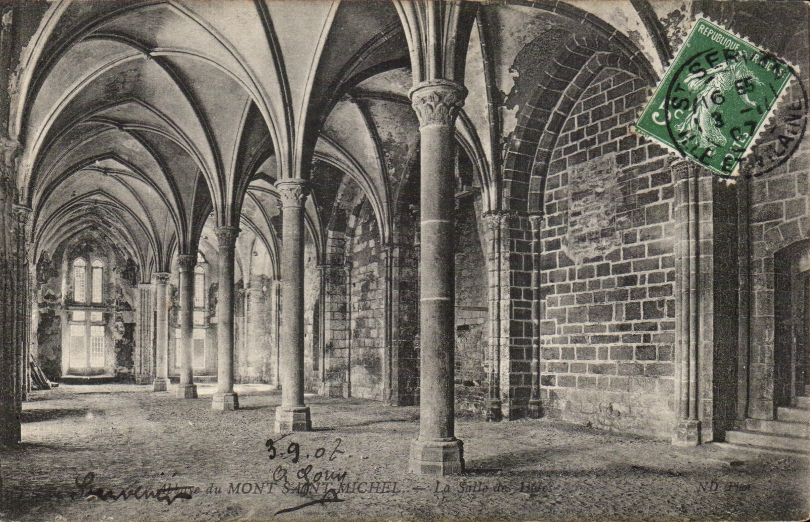 CPA Abbey of Mont Saint Michel the village hall