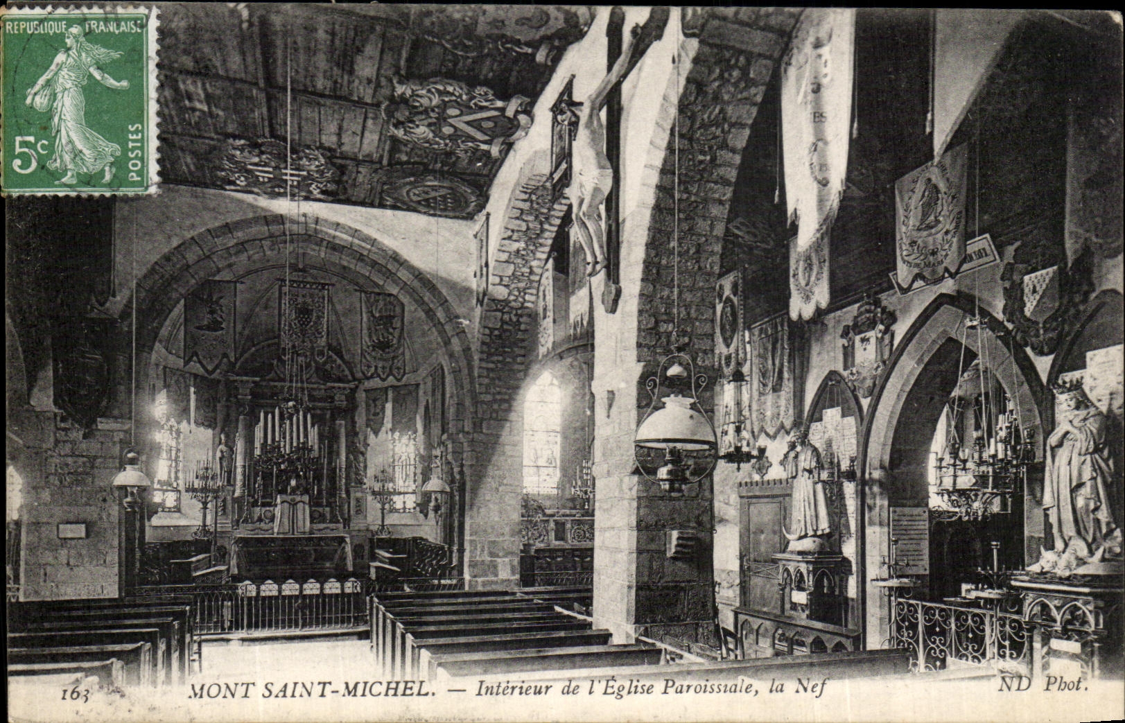 CPA Mont Saint Michel Interior of I' Parish church the Nave