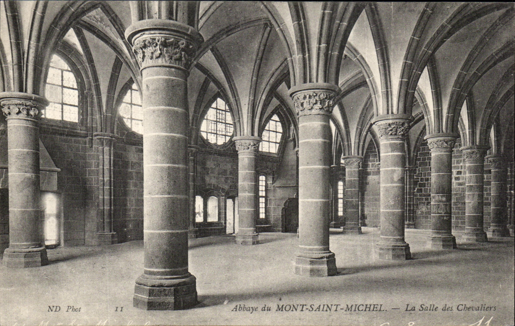 CPA Abbey of Mont Saint Michel the Room of the Knights