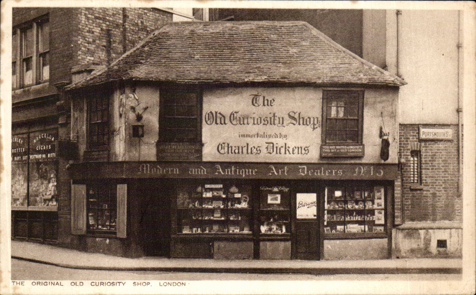 CPA Original The Old Curiosity Shop London