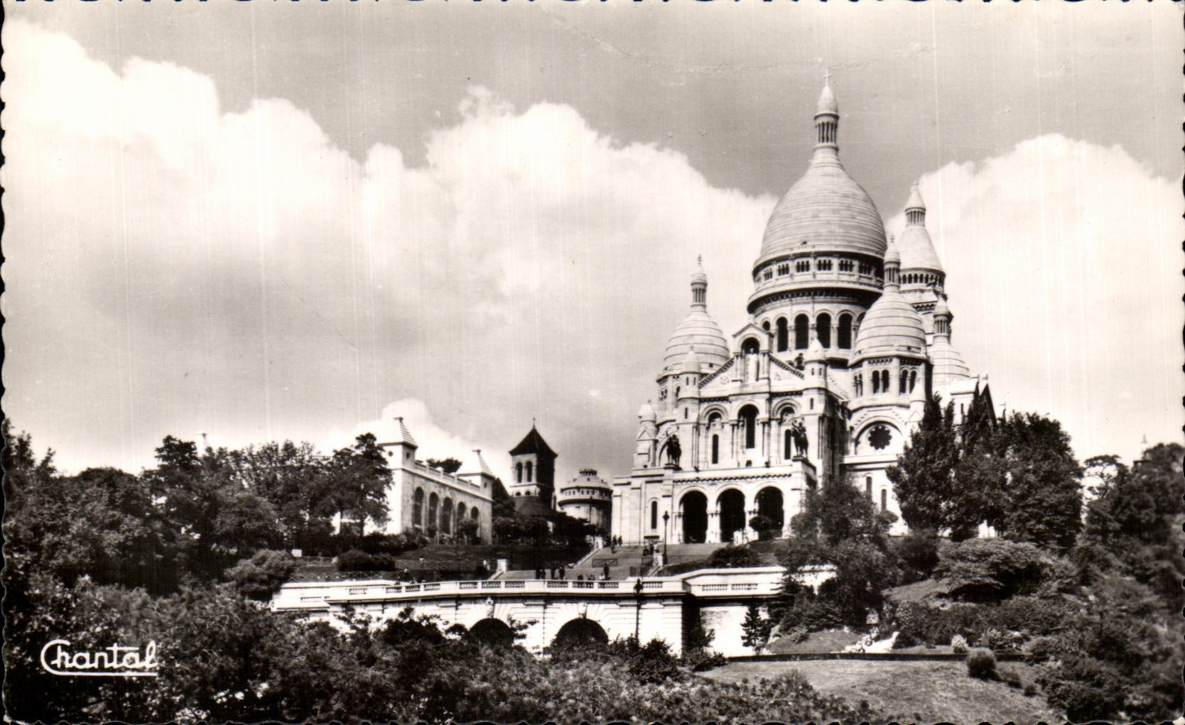 CPA Paris La Basilique du Sacre Coeur de Montmartre