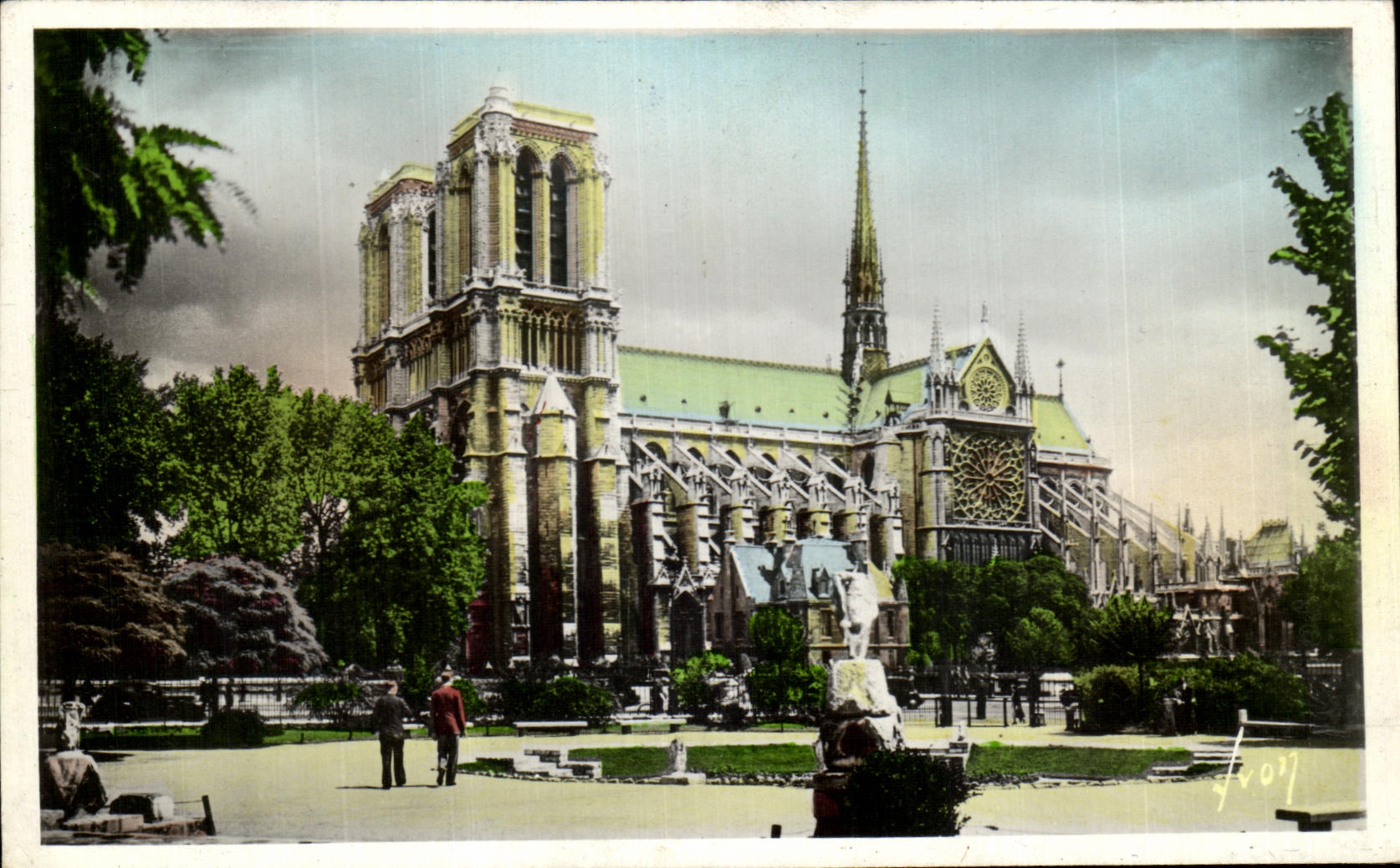 CPA Paris mientras que da un paseo a Notre Dame vista