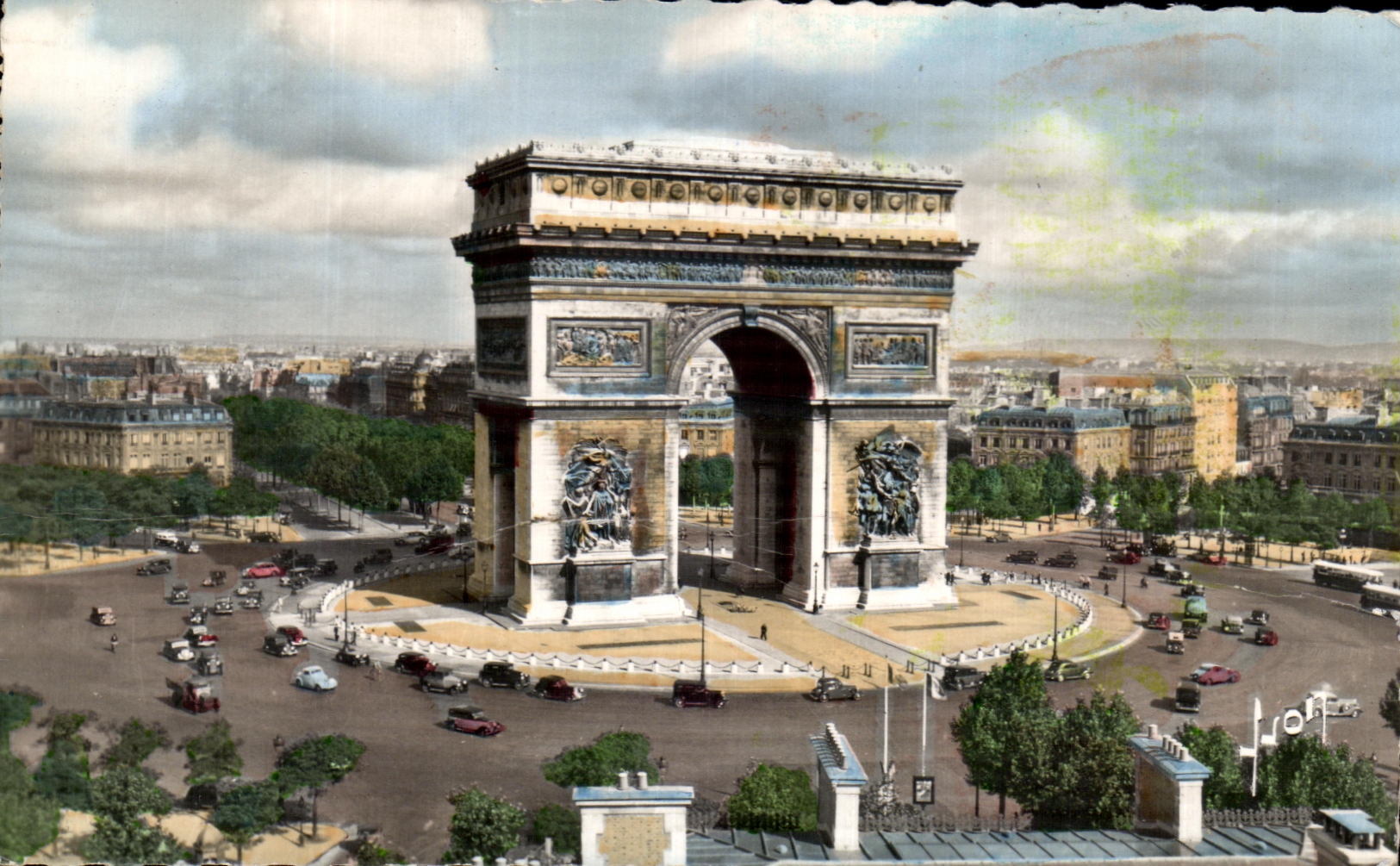 CPA Paris En Flanant L'Arc De Triomphe De l'Etoile