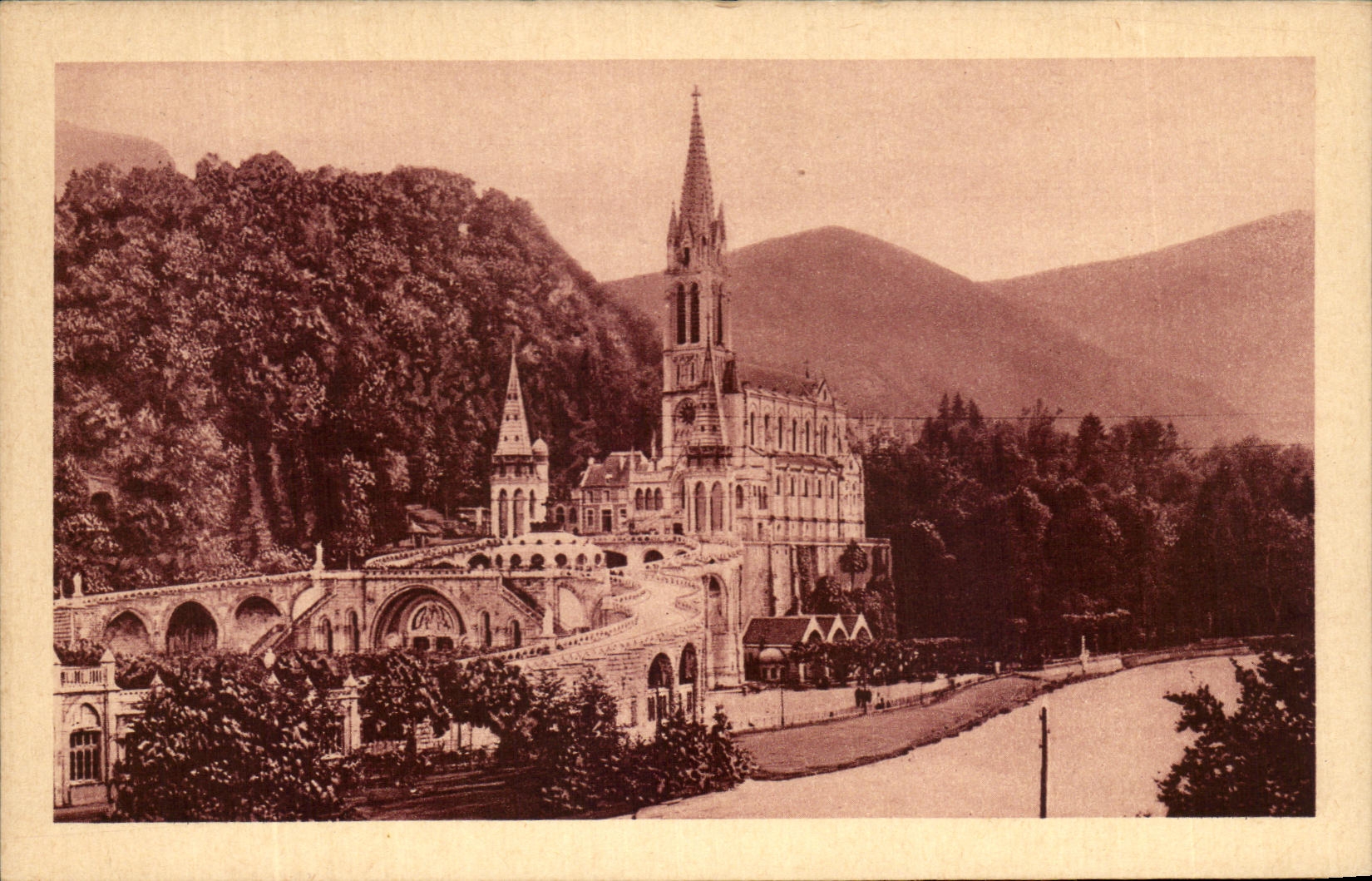 CPA Lourdes Basillque and Swimming pools