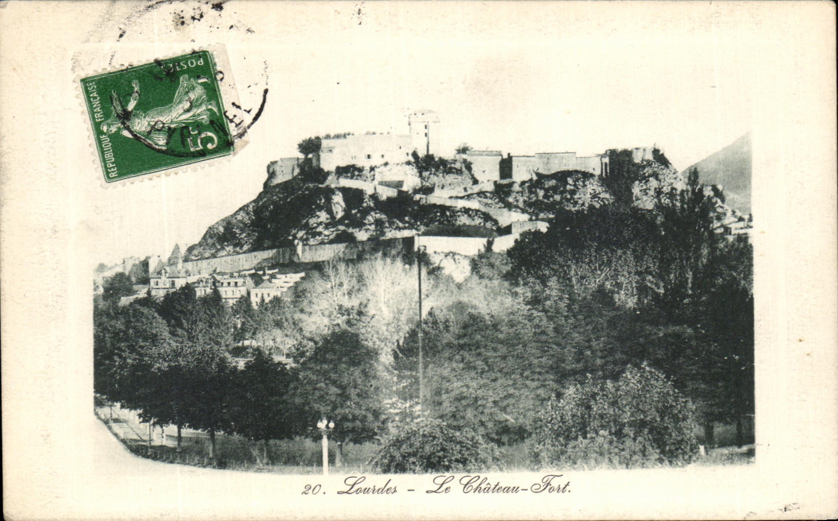 CPA Lourdes the Castle Fort