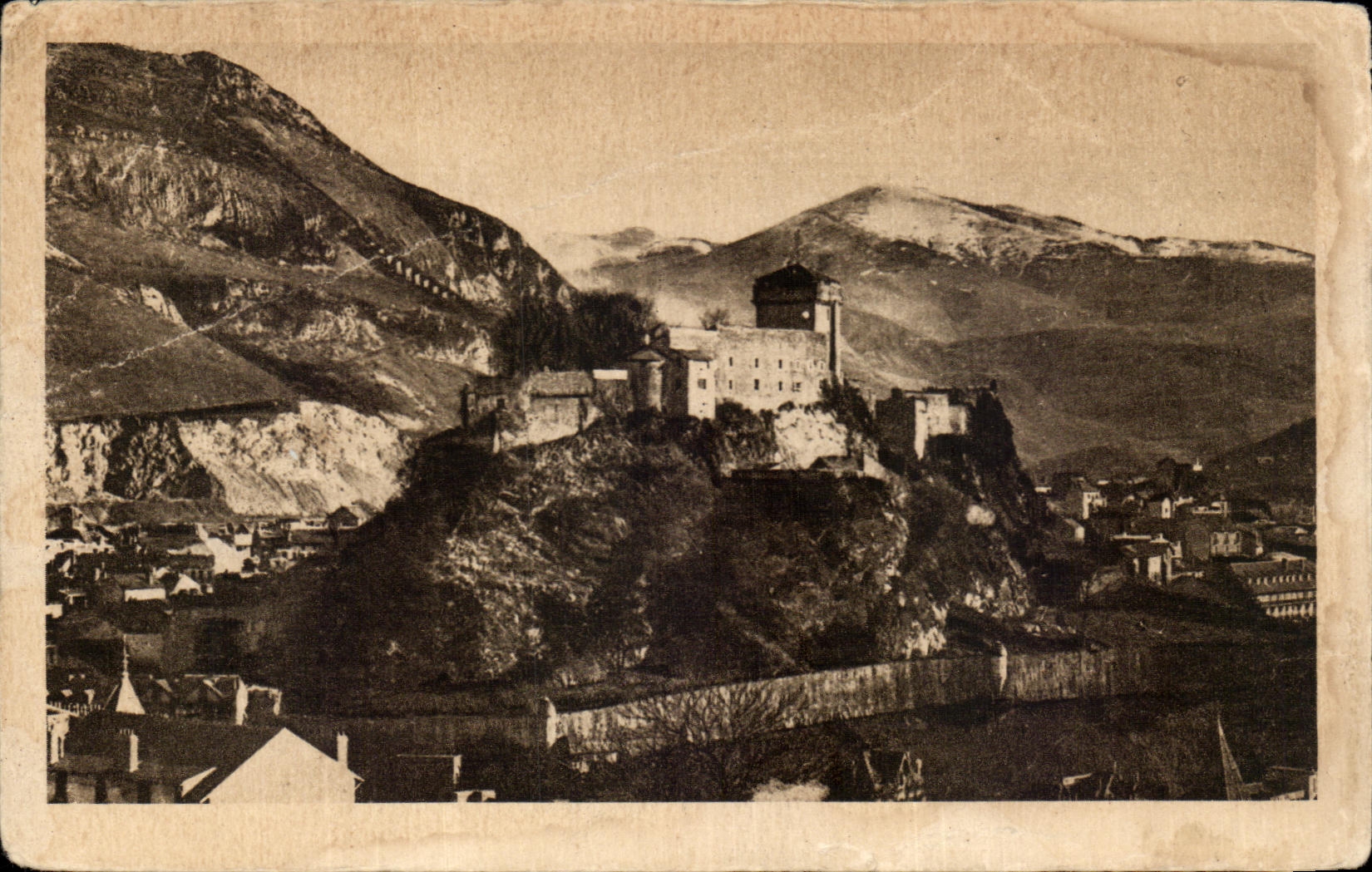 CPA Lourdes the Castle Fort