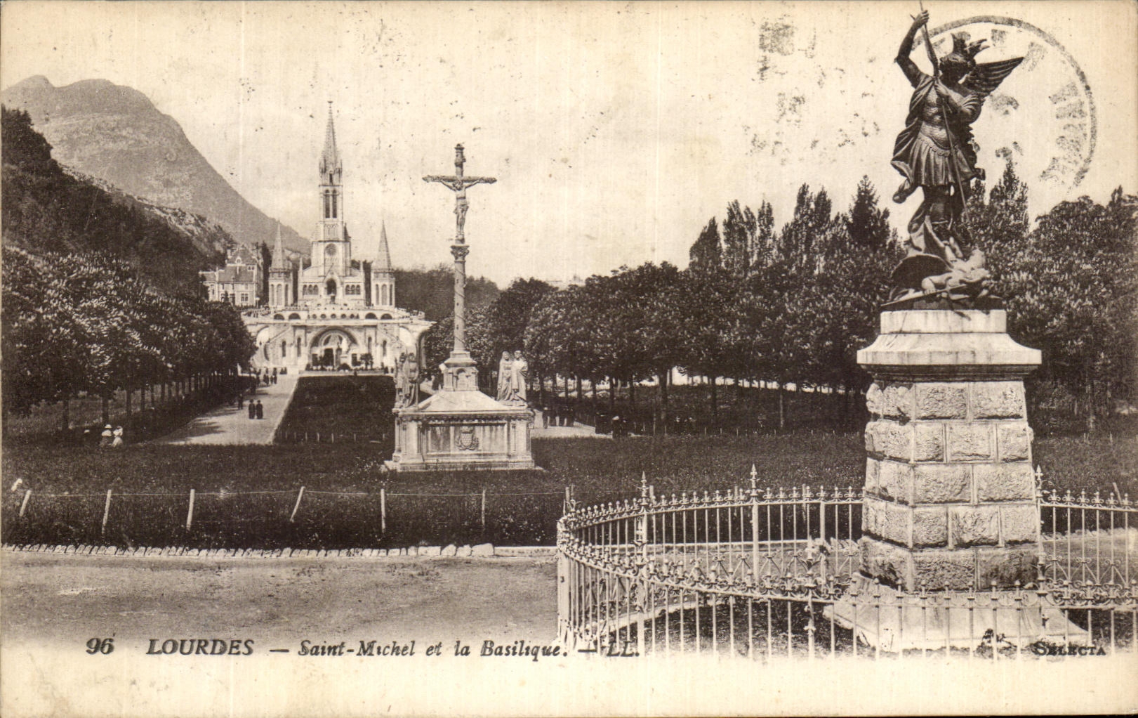 CPA Lourdes Holy Michel and the Basilica