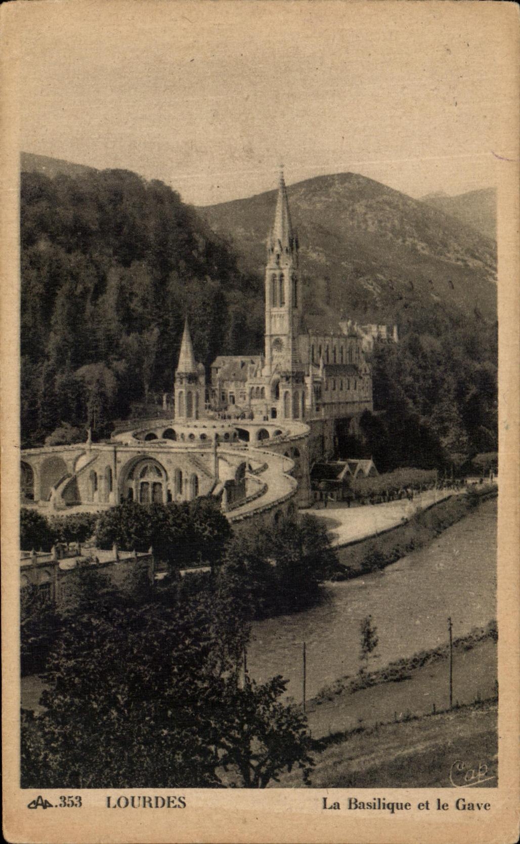 CPA Loudes the Basilica and Gave