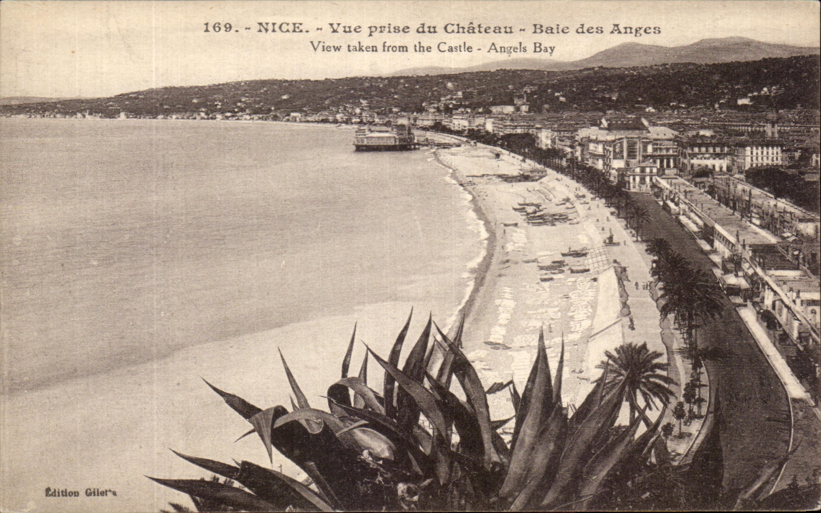 Niza de CPA vista de la bahia del castillo de los angeles