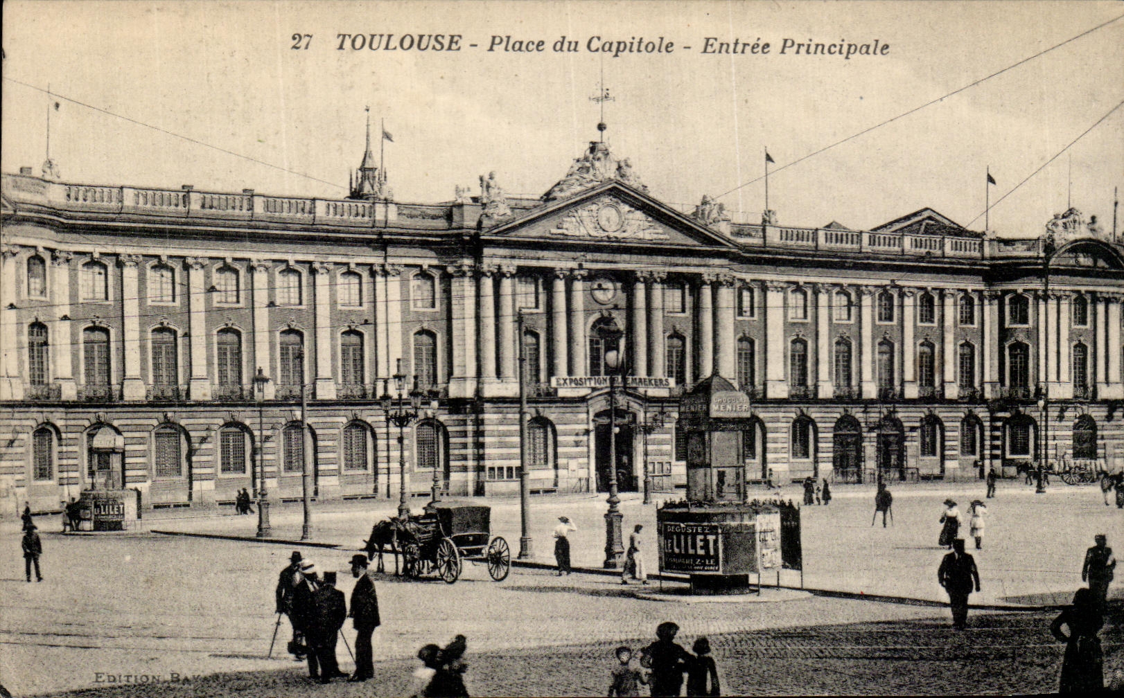 CPA Toulouse Place du Capitole Entree Principale