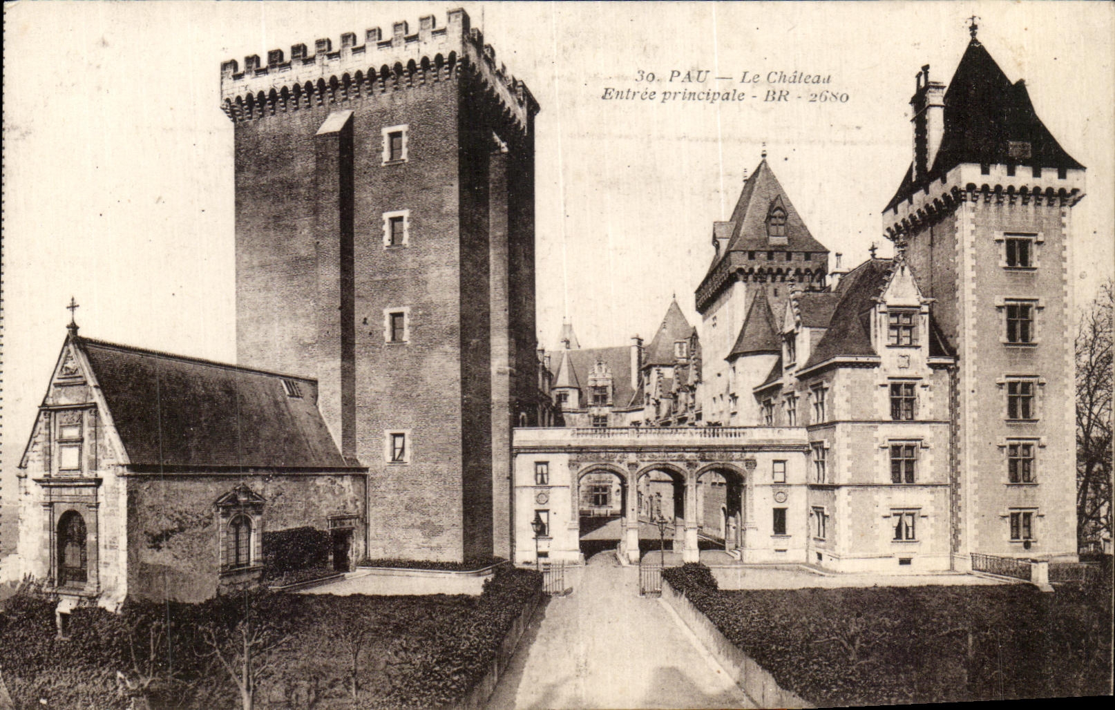 CPA Pau Le Chateau Entree Principale