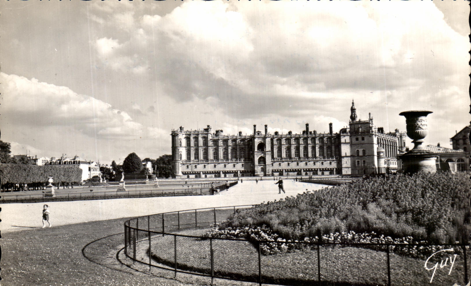CPSM Saint Gairmain En Laye Et Ses Merveilles les jardins L'esplanade et le chateau