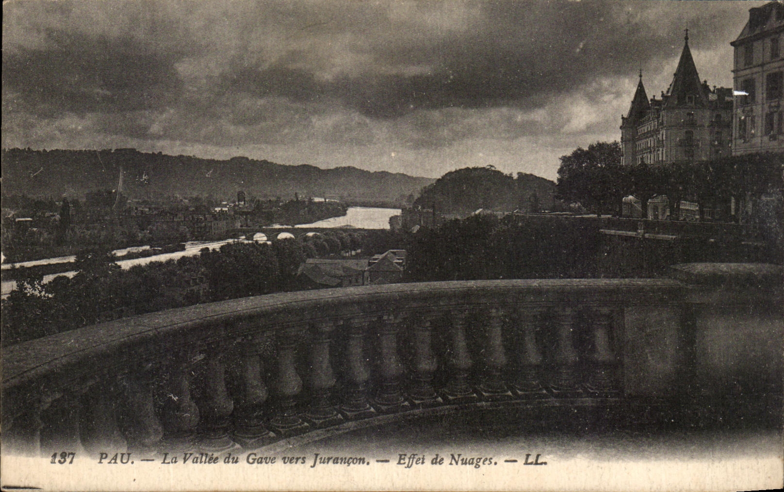 CPA Pau La Vallee du Gave Vers Jurancon Effet de nuages 