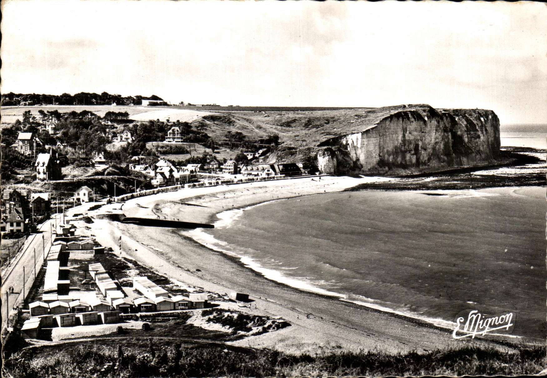 CPA Veulettes sur Mer La Plage et la Palaise du Catelier