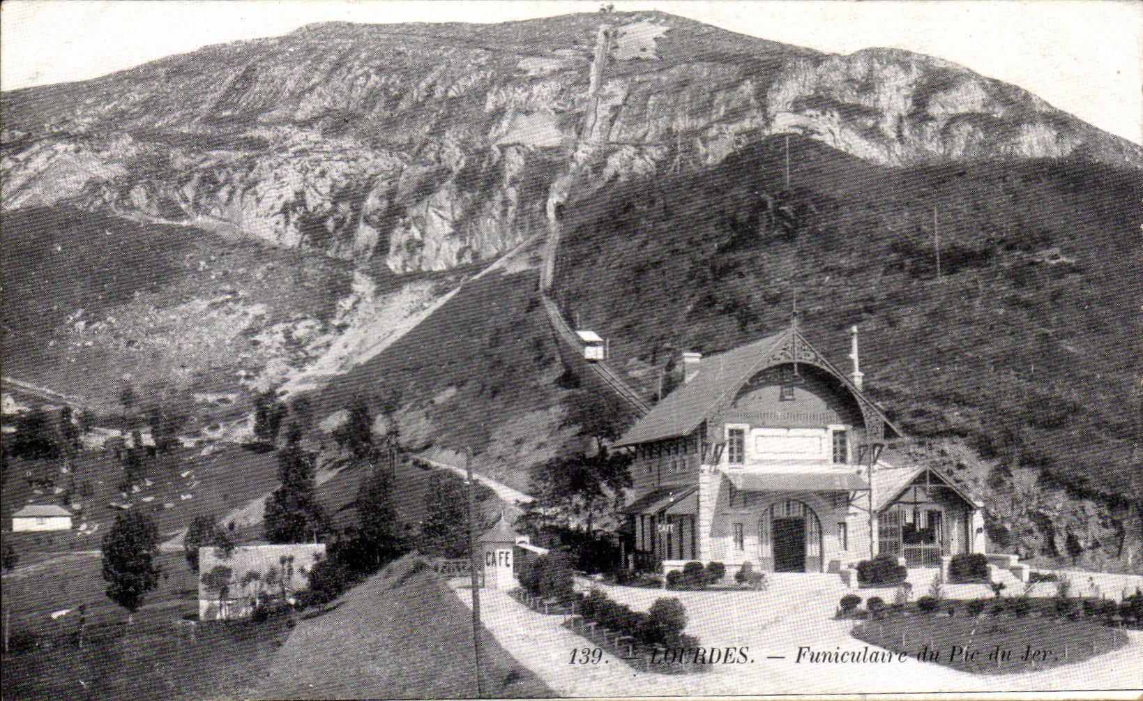 CPA Lourdes funiculiare of the Peak of Jer