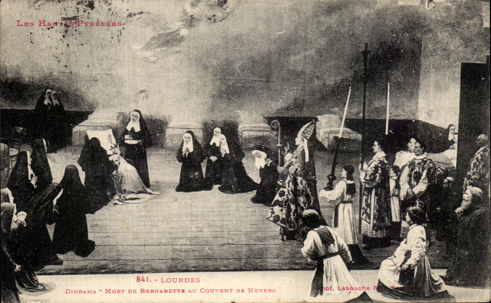 CPA Lourdes Dead Diorama of Bernadette to the Convent of Nevers