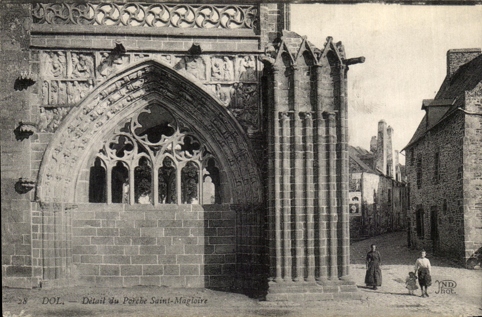 CPA Fraud Detail of the Porch Saint Magloire