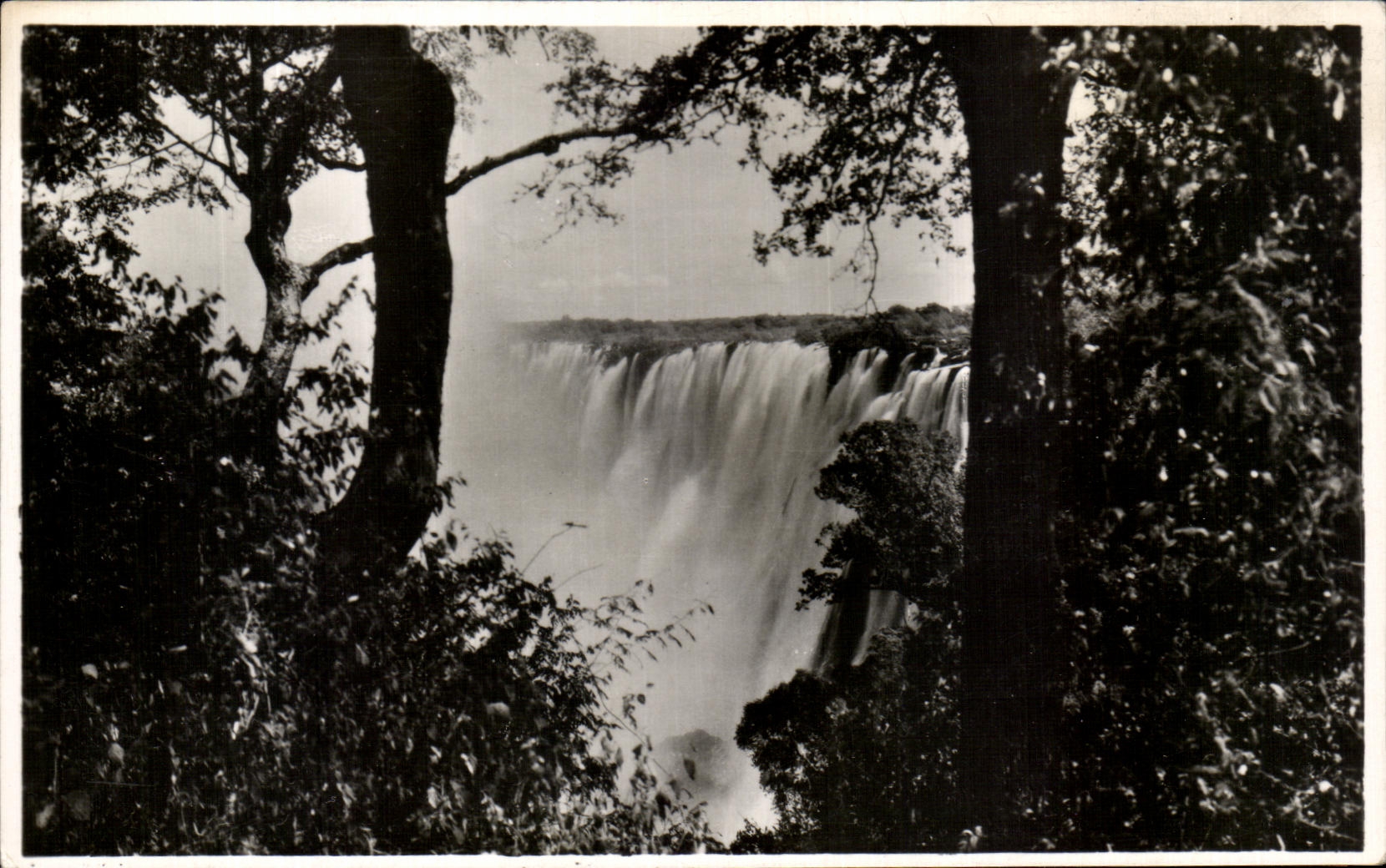 CPA has View Of The Eastern Cataract Victoria Falls Canada