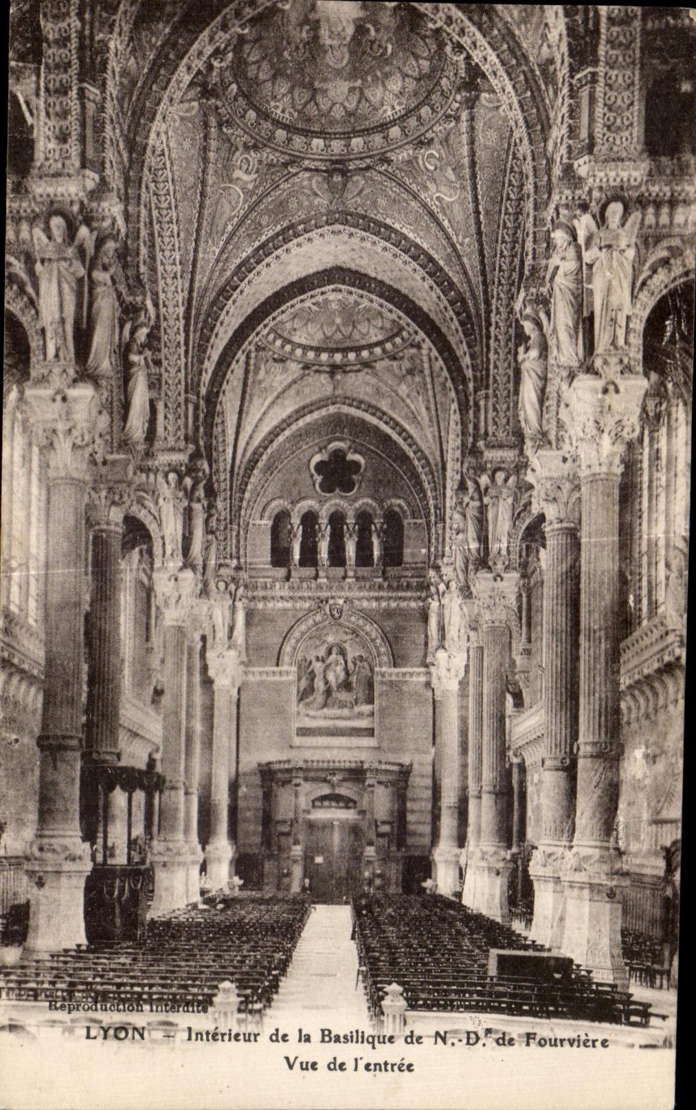 CPA Interior Lyon of the Basilica of Fourviere Seen of Entering