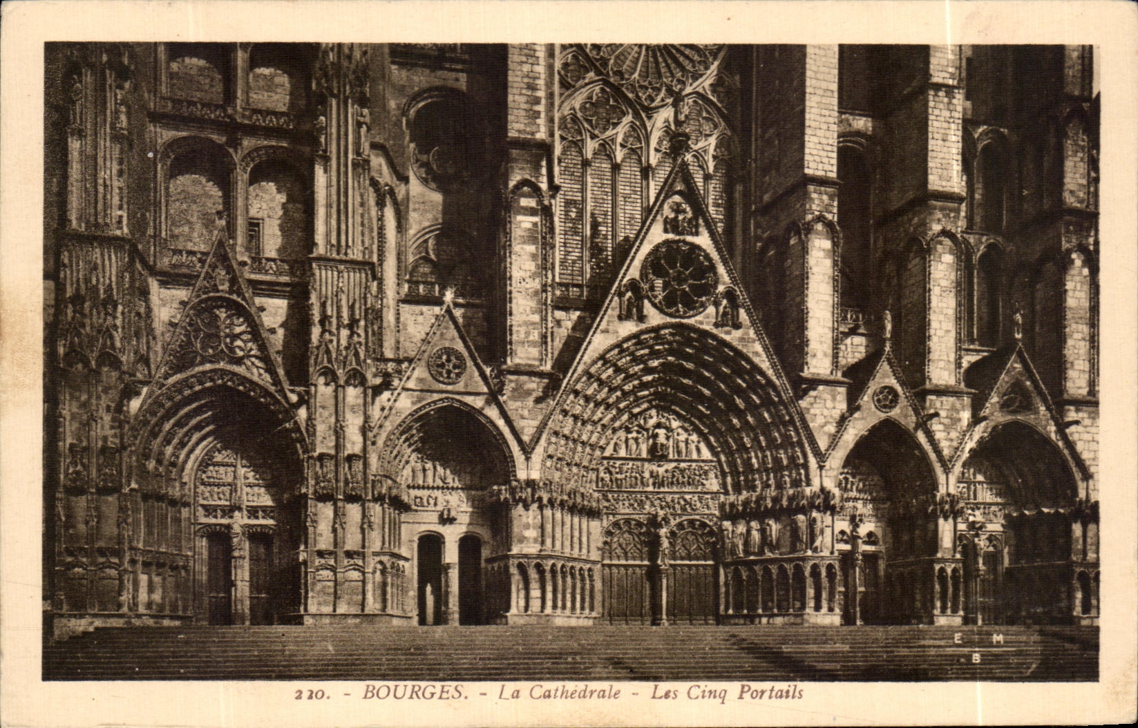 CPA Bourges las puertas de la catedral cinco
