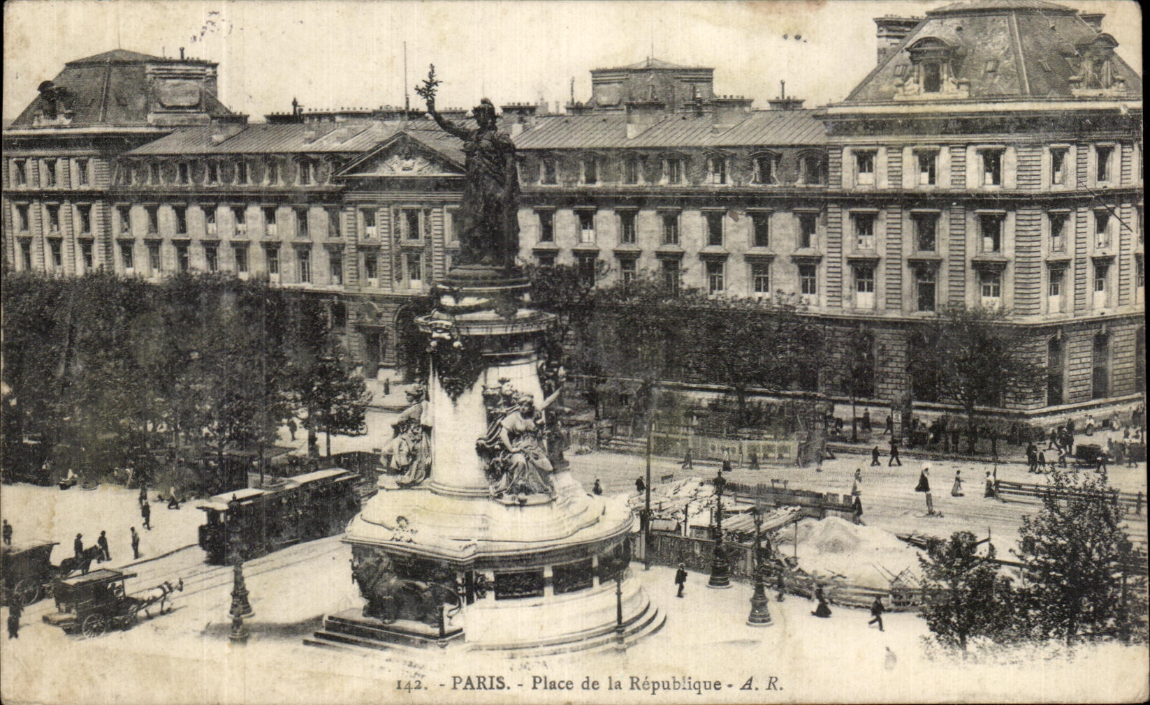 CPA Paris Places Republic