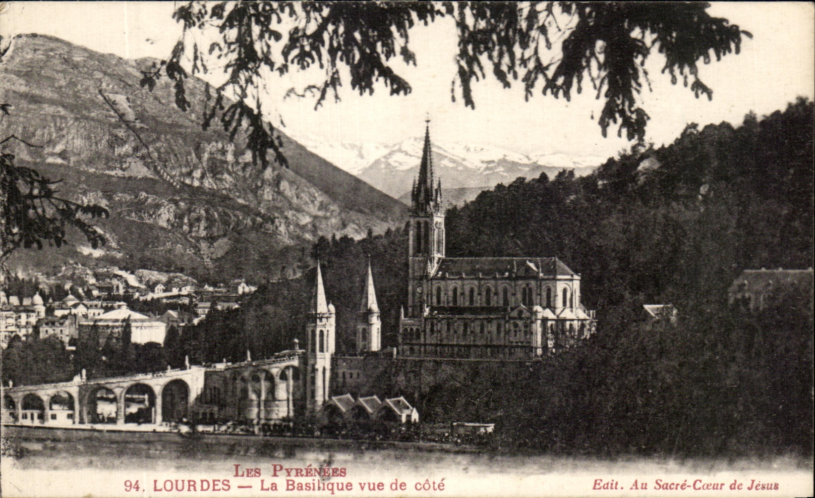 CPA Lourdes the Basilica seen of the Dimension