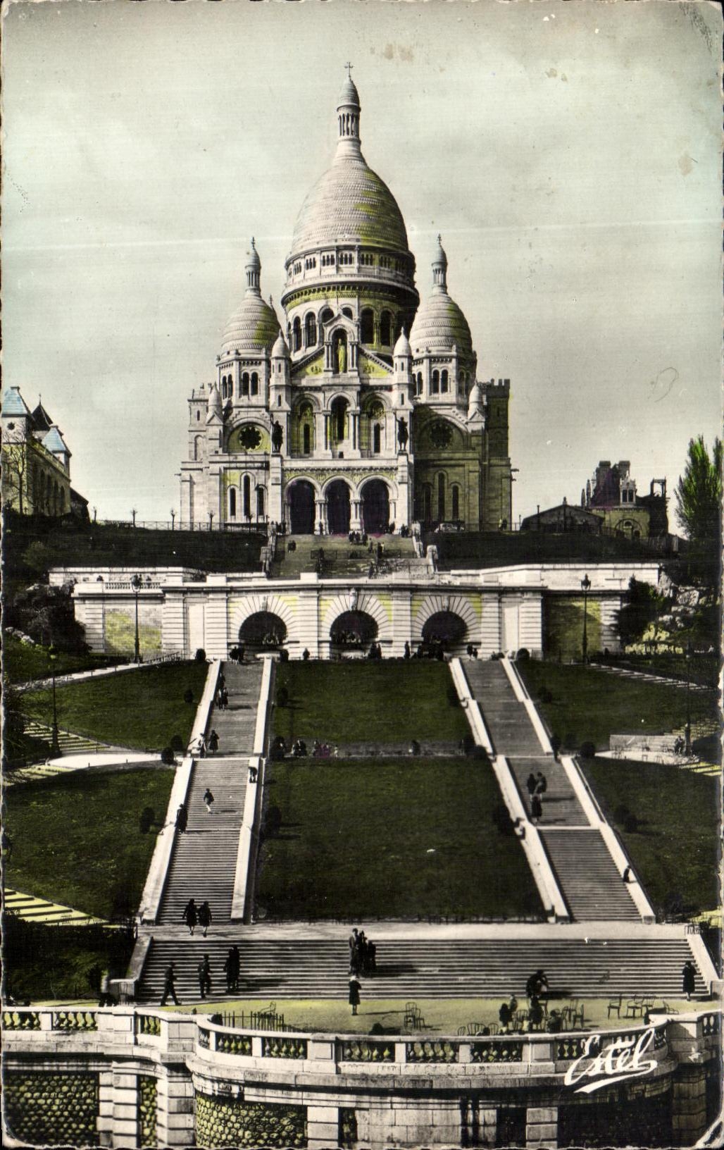 CPA Paris the Basilica Of the Sacring Montmartre Heart