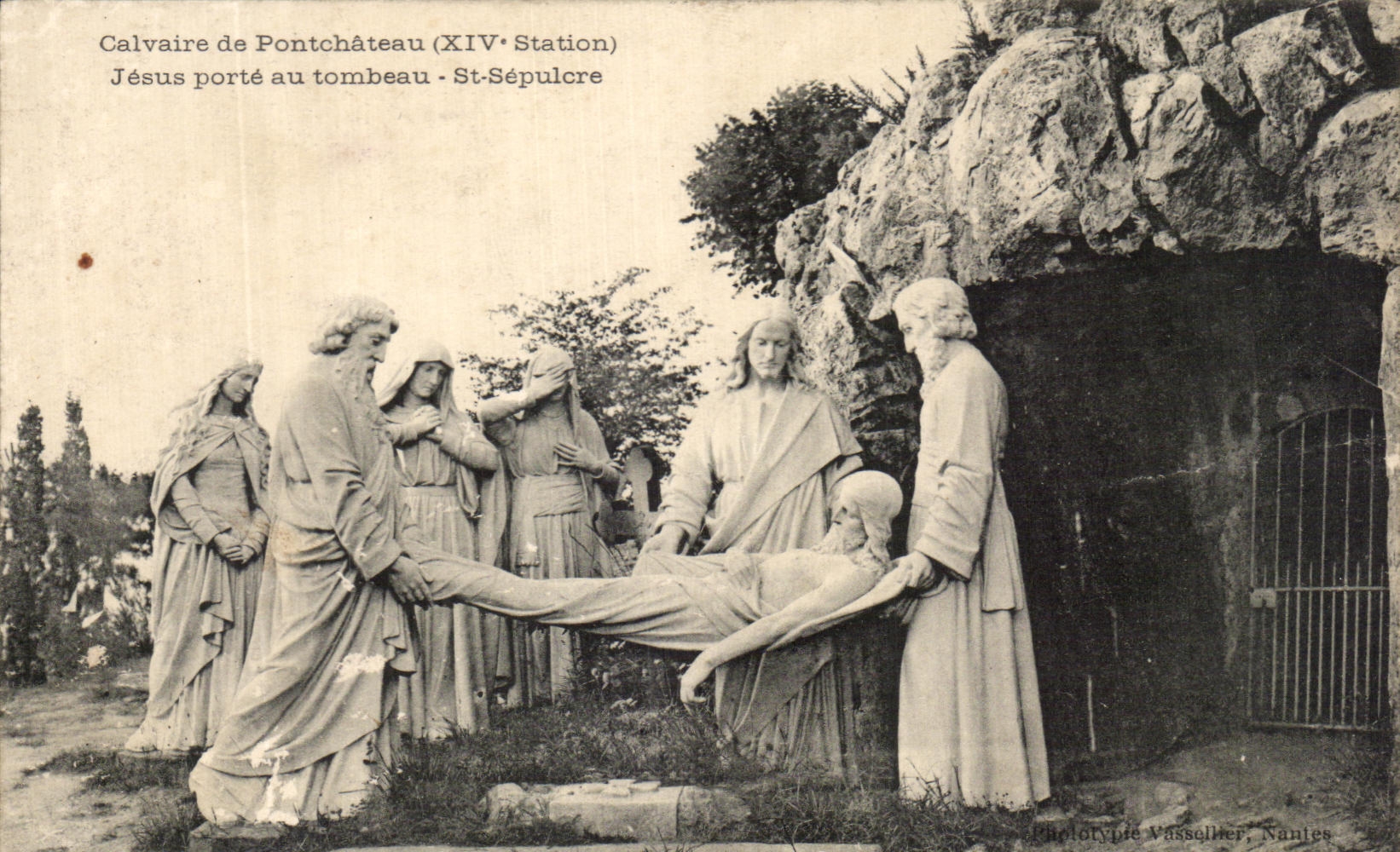 Puerta de CPA Martyrdom De Pontchateau Jesus con el sepulcro del St de la tumba