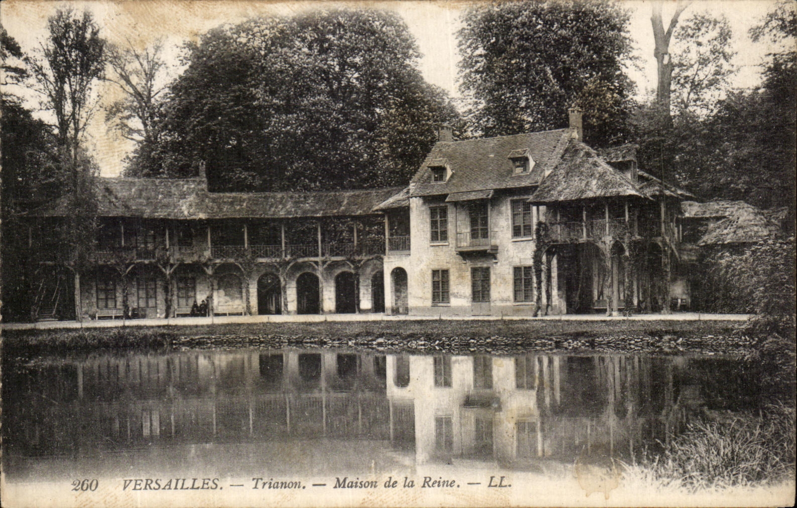 CPA Versailles Trianon Maison De La Reine