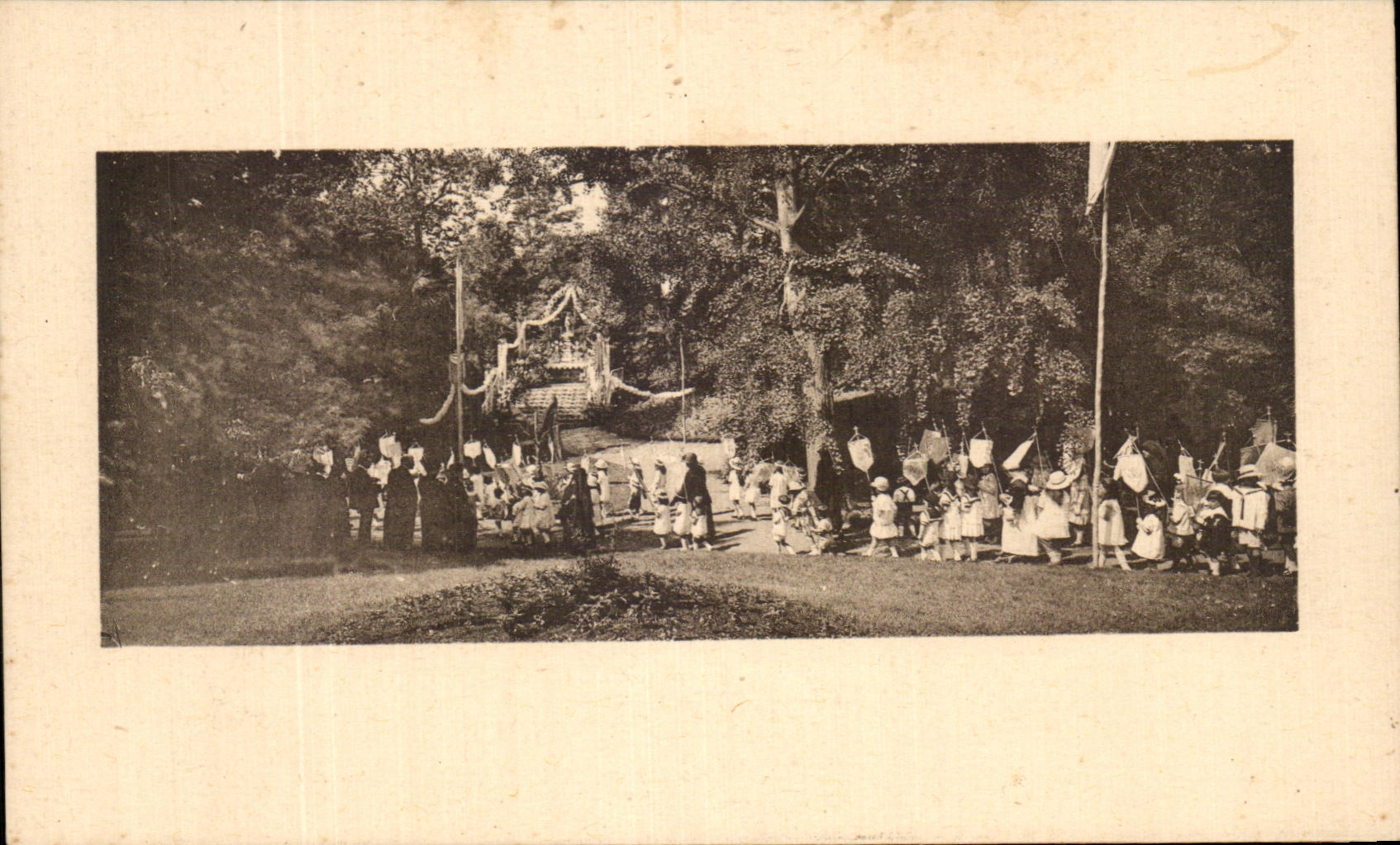 CPA Procession of children Religion