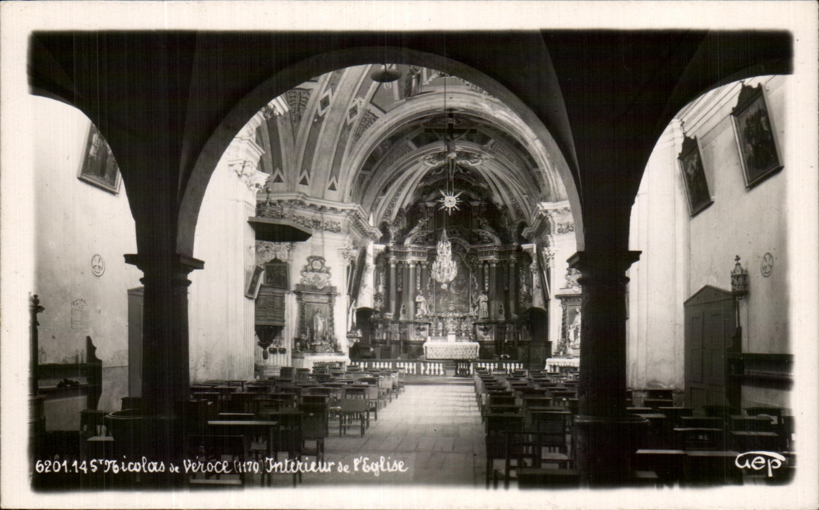 CPA St Nicolas de Veroce Interior of the church