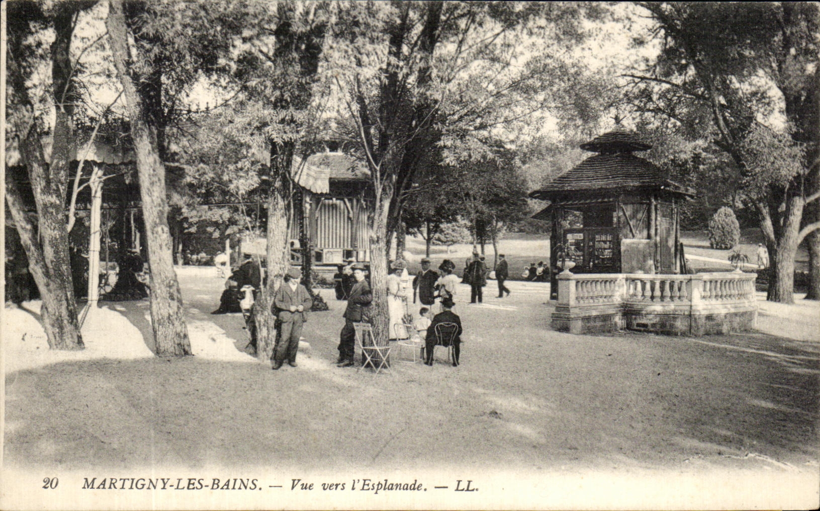 CPA Martigny Les Bains Vue vers I'Esplanade