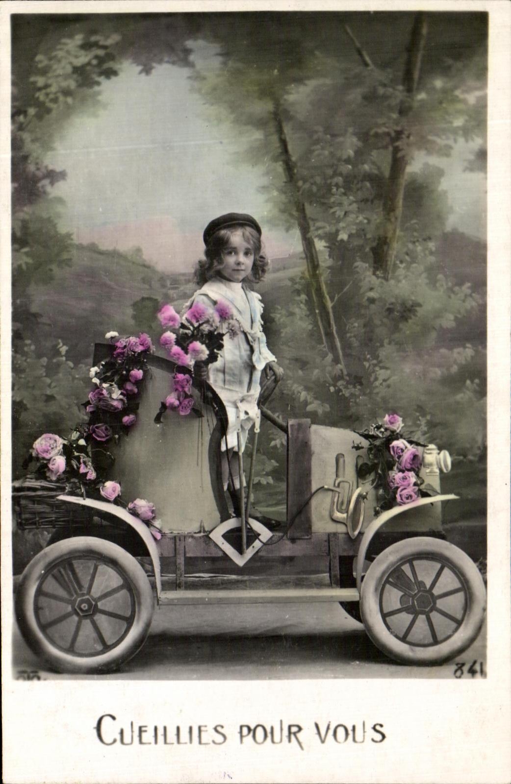 Nino del automovil de CPA