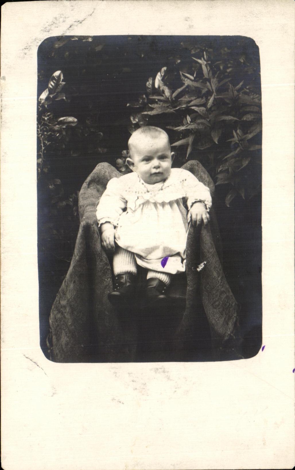 Bebe verdadero del nino de la foto