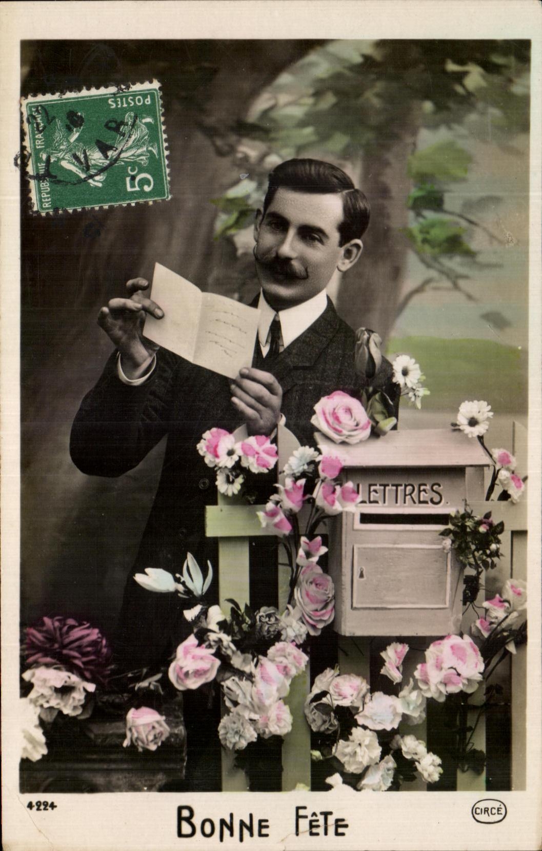 CPA Bonne Celebrates Man Letter-box