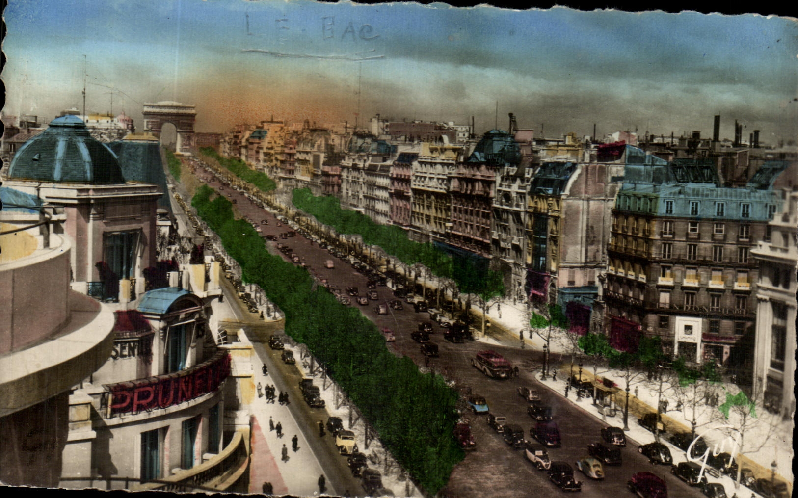 CPA Paris I E (internal excitation) Its Wonders Which occurred of the Champs Elysees