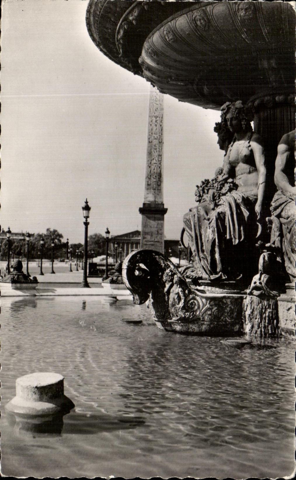 CPSM Paris places Harmony