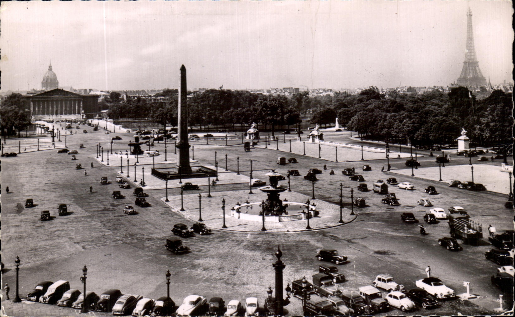 CPA Paris Places Harmony Eiffel Tower
