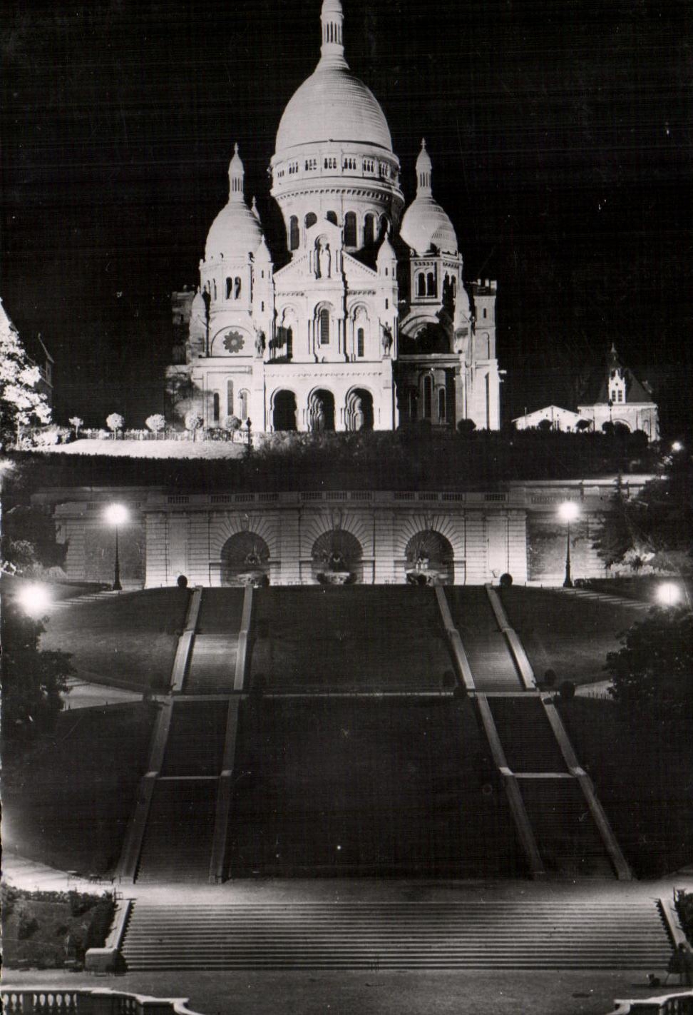 CPA Paris the Sacring Heart illuminates