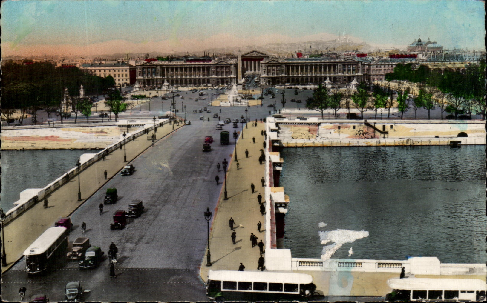 CPA Paris Panoramic View the Bridge and the Place of the Harmony