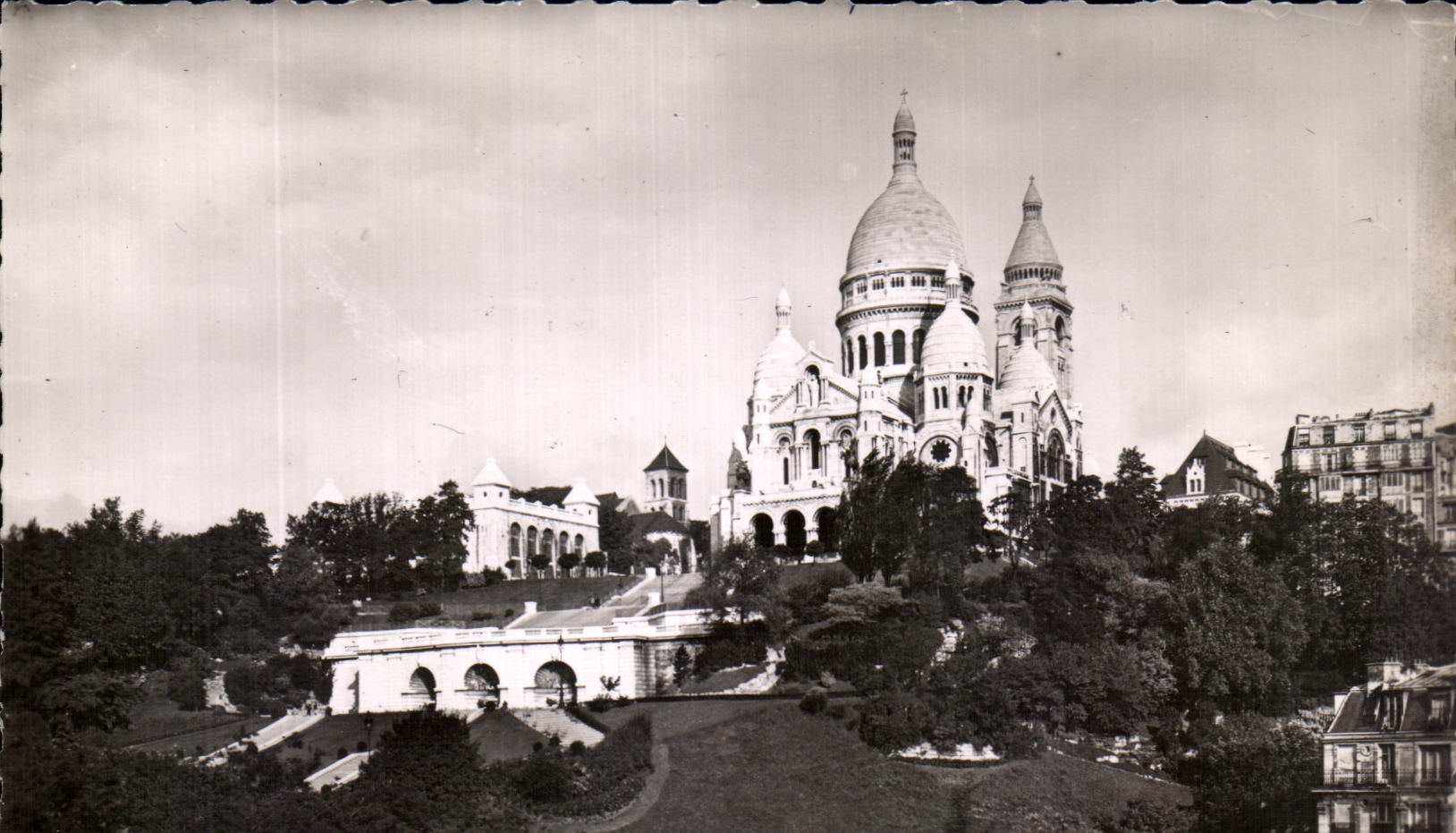 CPA Paris Basilique du Sacre Coeur Montmartre