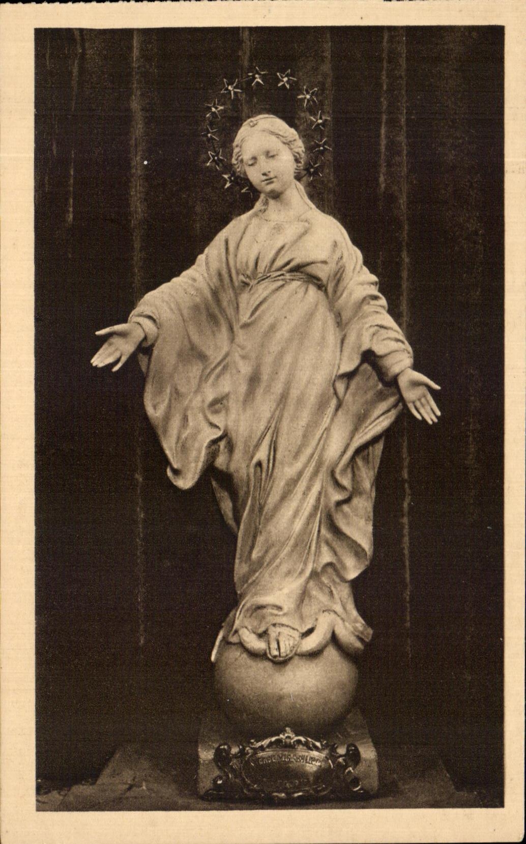 CPA la estatua la milagrosa de la Virgen de la sonrisa de Lisieux