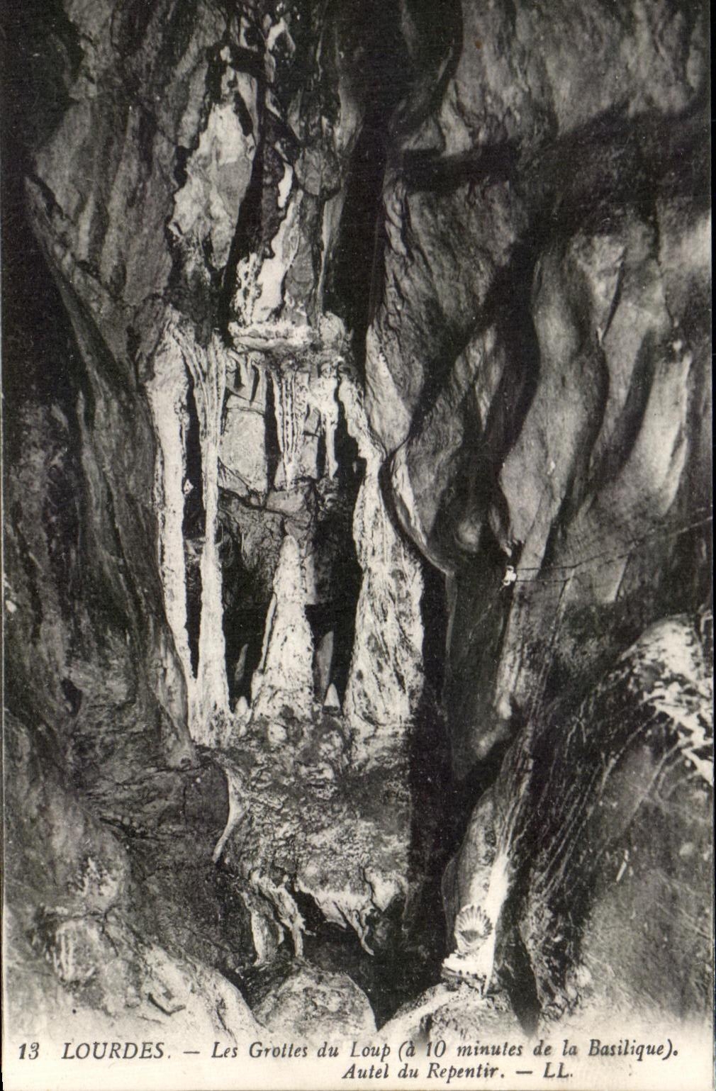 CPA Lourdes Caves Of the Wolf Furnace bridge of the Repentance