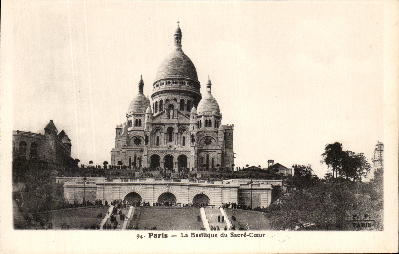 CPA Paris La Basilique du Sacre Coeur