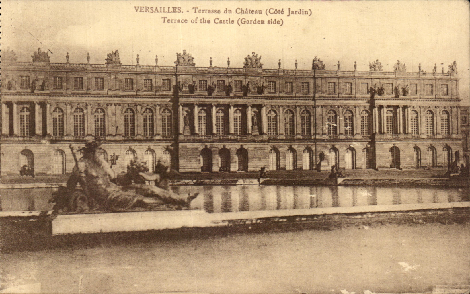 CPA Versailles Terrace of the Castle