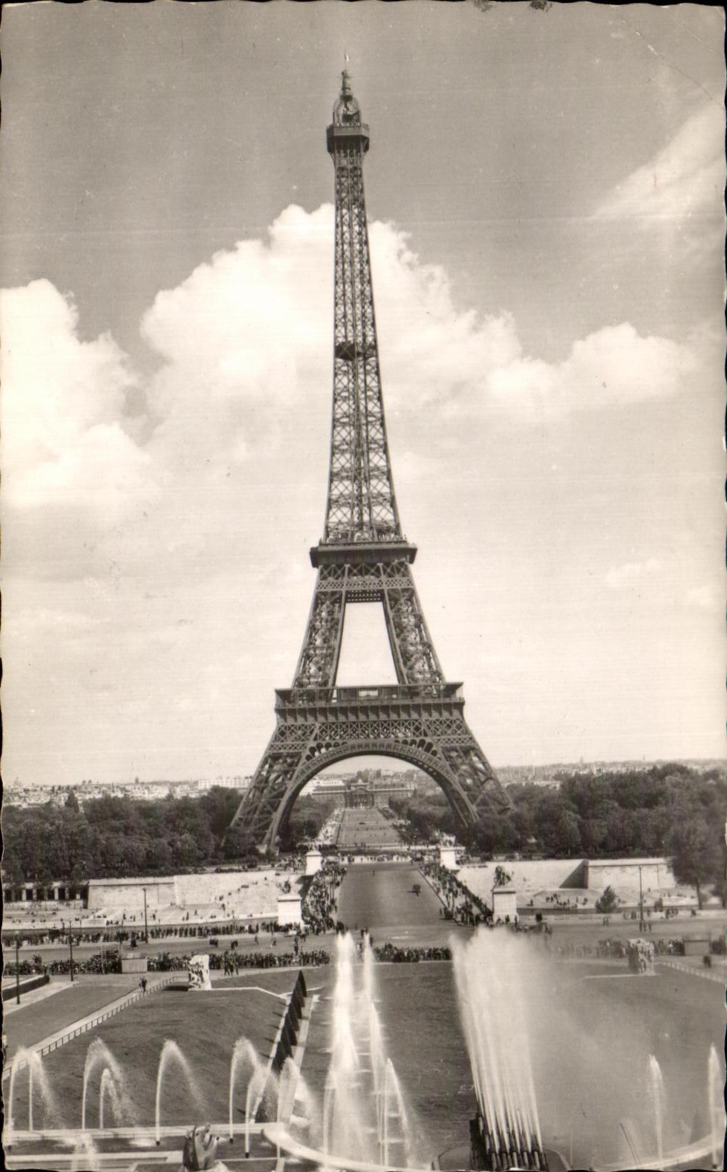 CPA Paris la Tour Eiffel