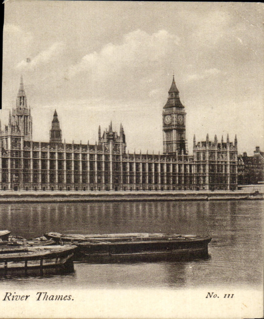 CPA London Houses off parliament and To rivet Thames Boats