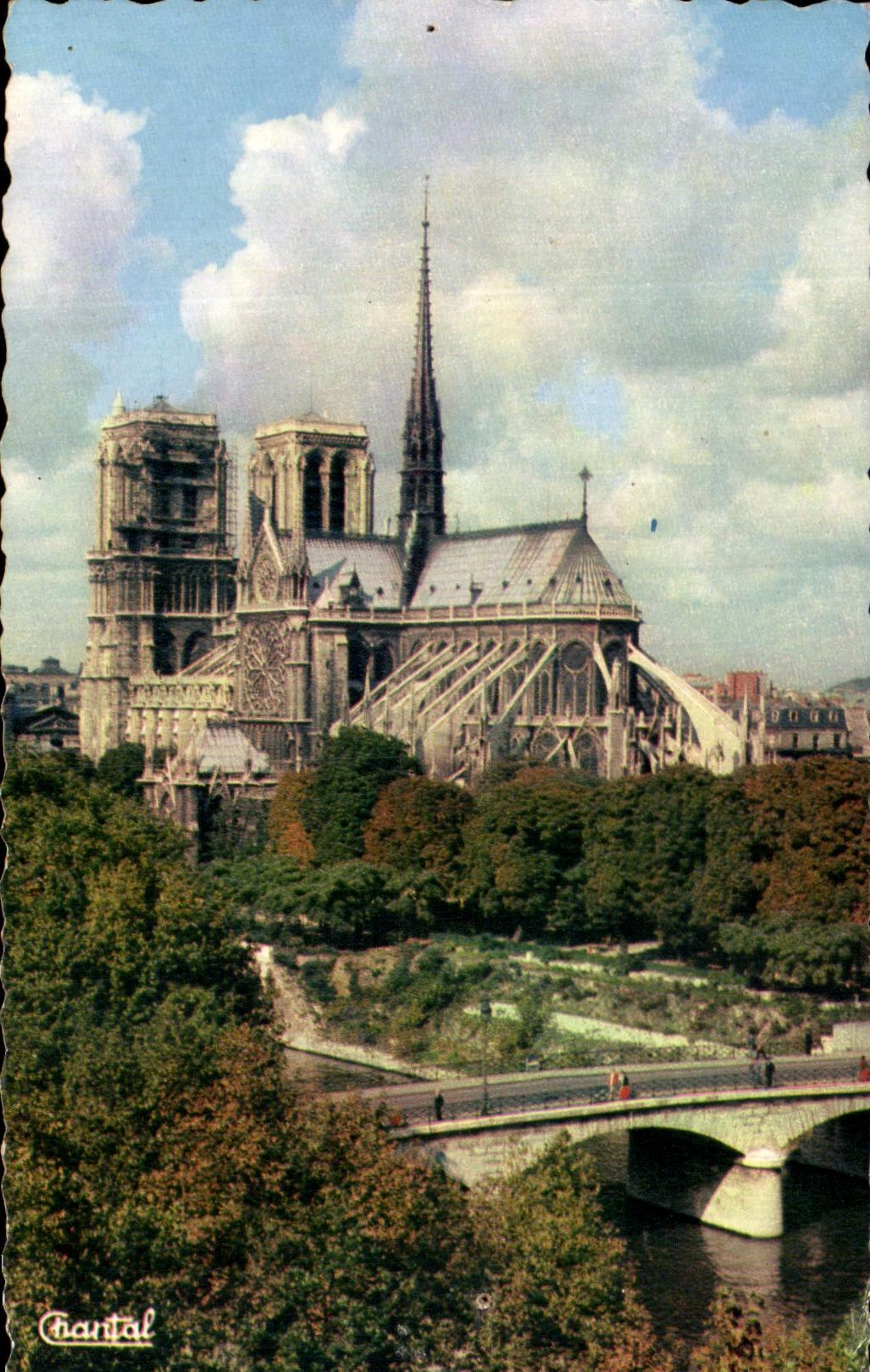 CPA Paris Notre Dame and Gardens of Eveche